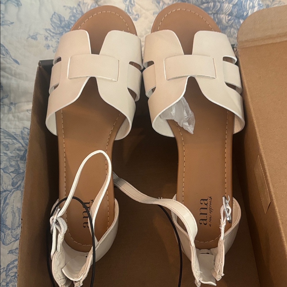 a.n.a Cream Women's Sandals